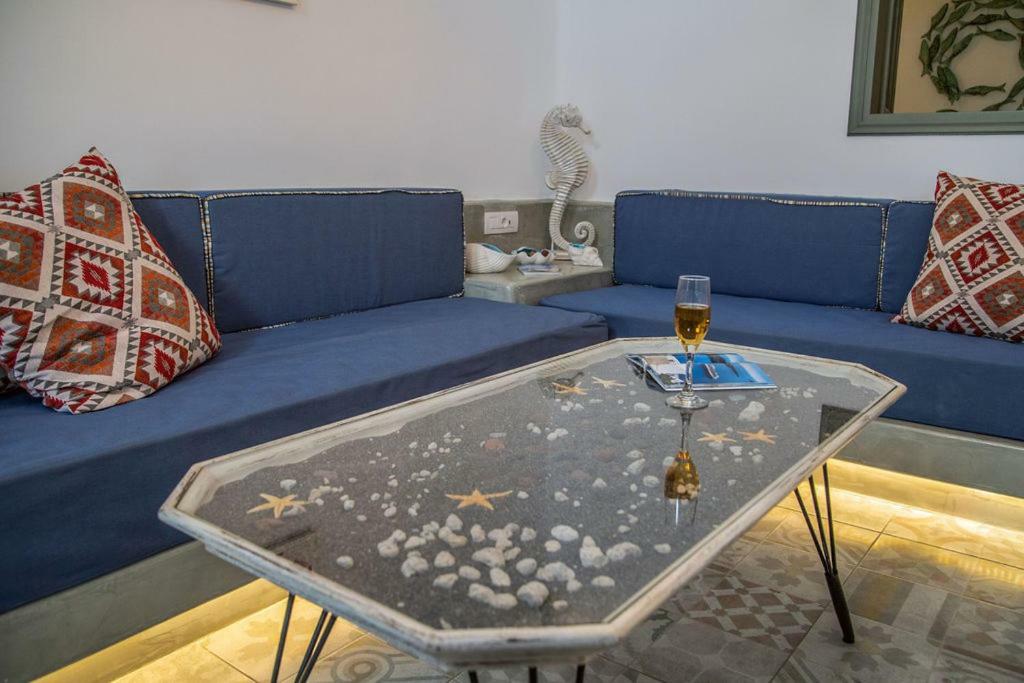 Astrea Suites Feggaropetra Cave House Fira (Santorini) Exterior foto