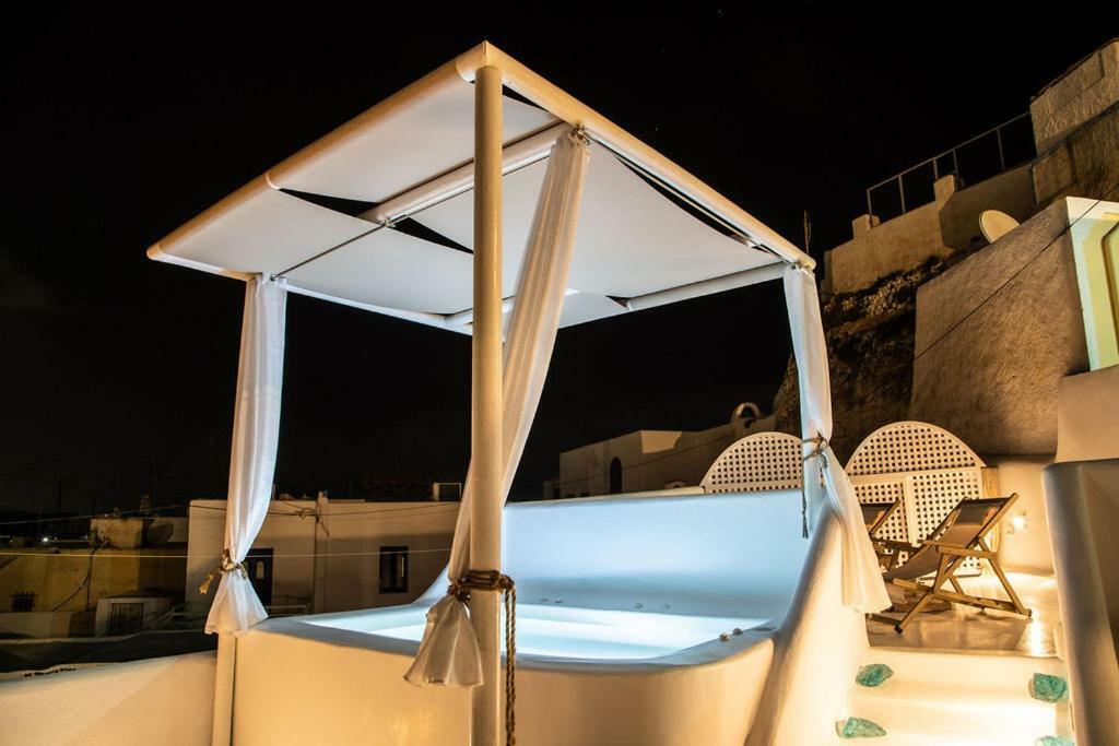 Astrea Suites Feggaropetra Cave House Fira (Santorini) Exterior foto
